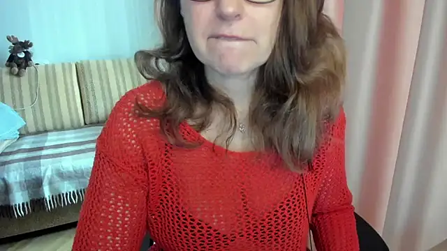 lauraoven online show from March 26, 2026, 8:09 am