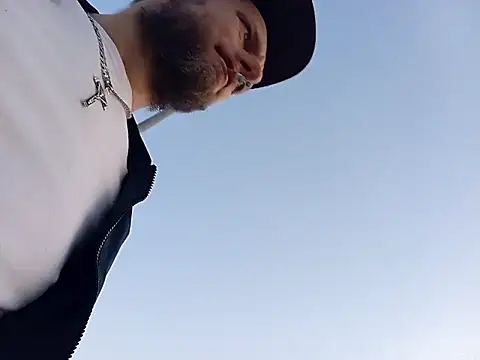 Kw8585kw online show from March 8, 2026, 4:55 pm