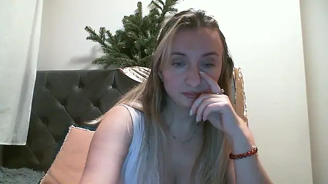 SusanCurt online show from January 12, 2026, 4:23 pm