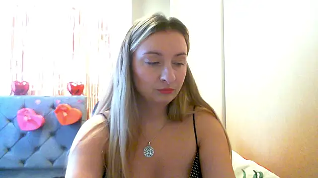 SusanCurt online show from February 11, 2026, 2:22 pm