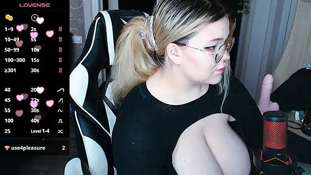 Mini Mo online show from February 21, 2025, 11:44 am