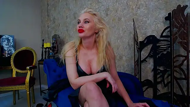 Snapshot of GoddessCeline chatting on December 23, 2024, 12:35 am GoddessCeline online show from December 23, 2024, 12:35 am