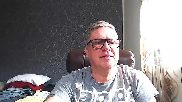 RobertStripX online show from February 4, 2025, 11:05 am