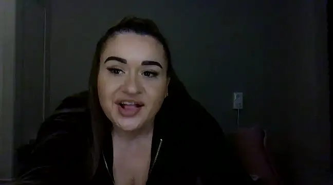 avajade online show from December 5, 2024, 3:28 pm