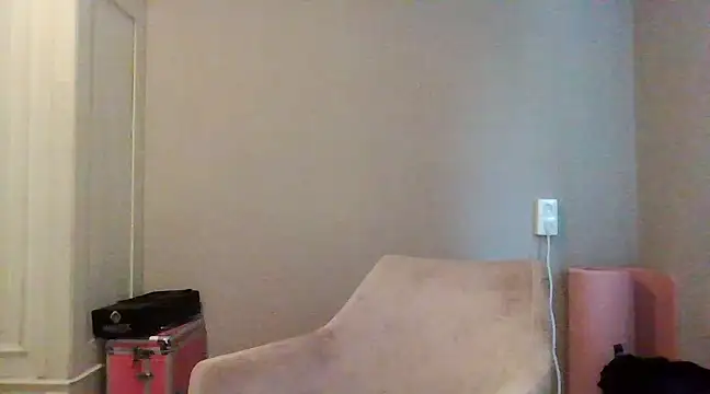 avajade online show from March 11, 2025, 2:29 pm