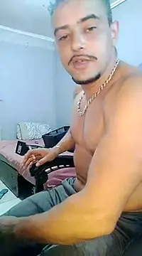 Fadinha-e-Raro online show from February 17, 2025, 6:37 pm