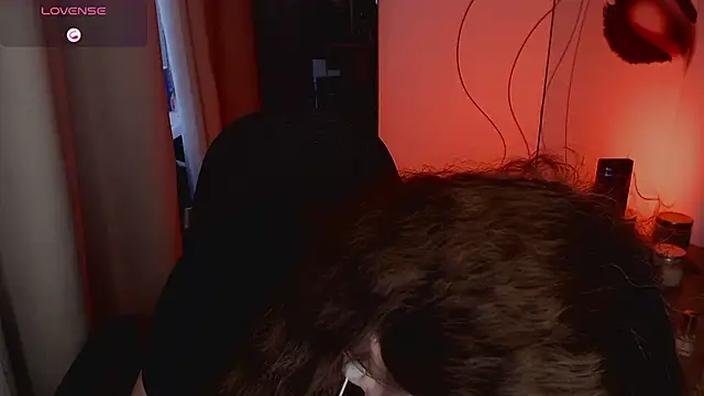 JohansonKatie online show from February 6, 2025, 6:18 am