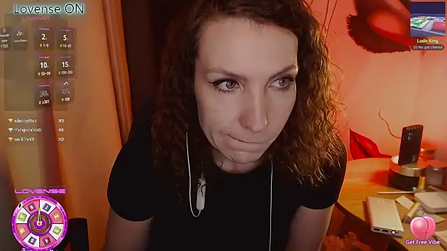 JohansonKatie online show from February 26, 2025, 4:24 pm