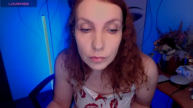 JohansonKatie online show from October 31, 2025, 2:56 am