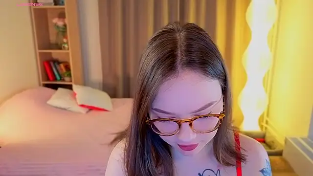 MilenaSaint online show from March 19, 2026, 3:54 am