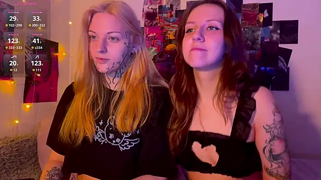 HotaruTomo online show from April 24, 2026, 3:42 am