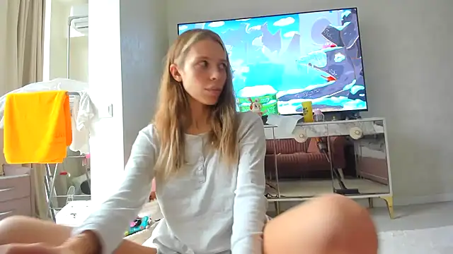 Iris cherry online show from December 4, 2024, 8:34 am