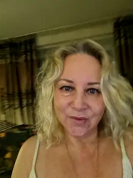 Snapshot of Janahotty chatting on April 30, 2026, 9:52 pm Janahotty online show from April 30, 2026, 9:52 pm