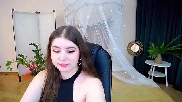 NicoleFoxery online show from January 28, 2025, 6:17 pm