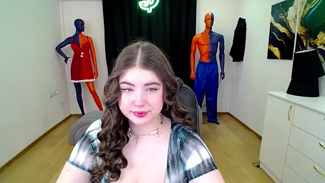 NicoleFoxery online show from February 5, 2025, 3:23 am