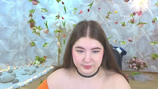 NicoleFoxery online show from April 15, 2026, 3:24 am