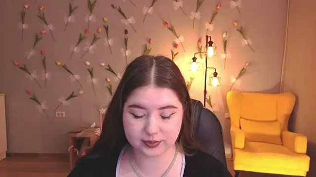 NicoleFoxery online show from May 11, 2026, 6:27 pm