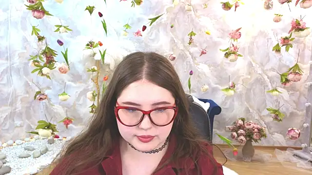 Snapshot of NicoleFoxery chatting on July 7, 2026, 7:09 am NicoleFoxery online show from July 7, 2026, 7:09 am