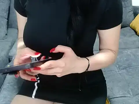 kamila-diablita online show from December 6, 2024, 2:28 pm