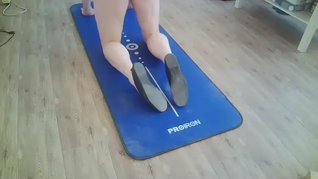 theSecretBallerino online show from November 10, 2025, 4:00 am