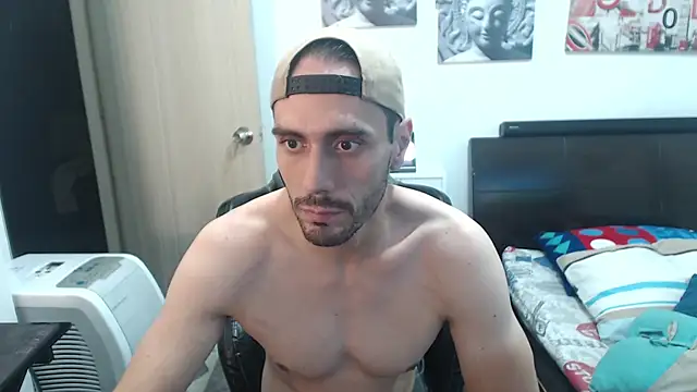 Snapshot of samuelgarcia_ chatting on December 16, 2024, 7:26 am samuelgarcia online show from December 16, 2024, 7:26 am