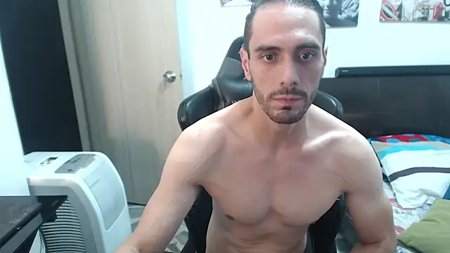 Snapshot of samuelgarcia_ chatting on December 17, 2024, 7:07 am samuelgarcia online show from December 17, 2024, 7:07 am