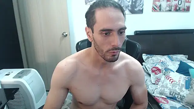 Snapshot of samuelgarcia_ chatting on December 22, 2024, 11:00 am samuelgarcia online show from December 22, 2024, 11:00 am