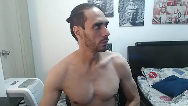 Snapshot of samuelgarcia_ chatting on December 23, 2024, 8:00 am samuelgarcia online show from December 23, 2024, 8:00 am