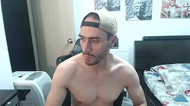 Snapshot of samuelgarcia_ chatting on December 26, 2024, 7:13 am samuelgarcia online show from December 26, 2024, 7:13 am