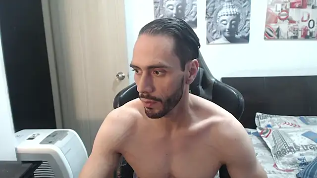 Snapshot of samuelgarcia_ chatting on January 10, 2025, 11:18 pm samuelgarcia online show from January 10, 2025, 11:18 pm