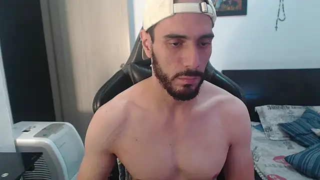 Snapshot of samuelgarcia_ chatting on March 15, 2025, 8:15 am samuelgarcia online show from March 15, 2025, 8:15 am