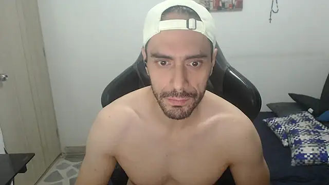 Snapshot of samuelgarcia_ chatting on October 12, 2025, 11:09 am samuelgarcia online show from October 12, 2025, 11:09 am