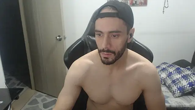 Snapshot of samuelgarcia_ chatting on October 24, 2025, 8:33 am samuelgarcia online show from October 24, 2025, 8:33 am