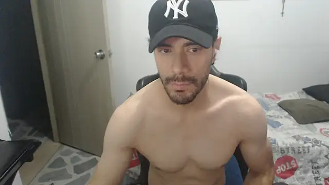Snapshot of samuelgarcia_ chatting on July 31, 2026, 6:35 am samuelgarcia online show from July 31, 2026, 6:35 am