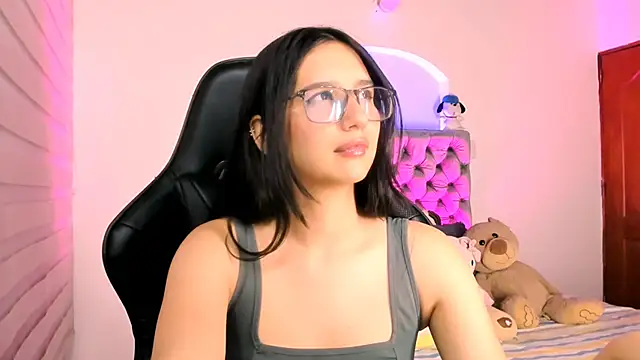 Luniverse online show from November 27, 2025, 10:34 pm