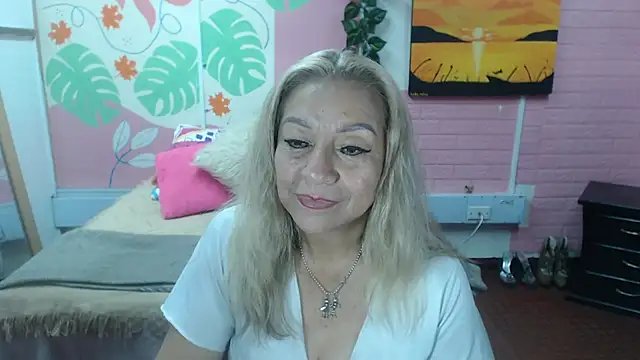 ZAMANTHA online show from April 23, 2026, 2:52 pm