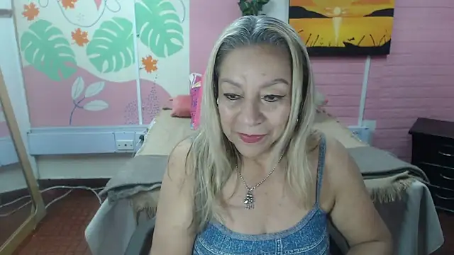 Snapshot of ZAMANTHA chatting on June 24, 2026, 4:28 pm ZAMANTHA online show from June 24, 2026, 4:28 pm