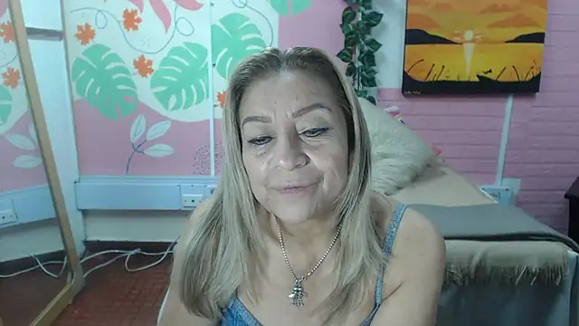 Snapshot of ZAMANTHA chatting on July 11, 2026, 4:10 pm ZAMANTHA online show from July 11, 2026, 4:10 pm