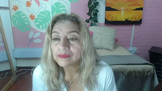Snapshot of ZAMANTHA chatting on July 21, 2026, 5:26 pm ZAMANTHA online show from July 21, 2026, 5:26 pm