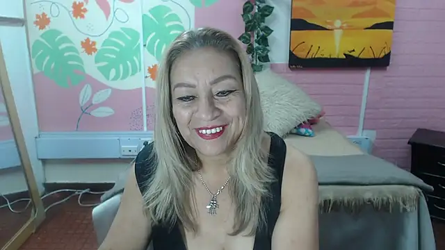 Snapshot of ZAMANTHA chatting on July 28, 2026, 2:35 pm ZAMANTHA online show from July 28, 2026, 2:35 pm