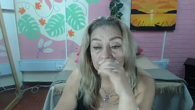 Snapshot of ZAMANTHA chatting on August 6, 2026, 4:09 pm ZAMANTHA online show from August 6, 2026, 4:09 pm