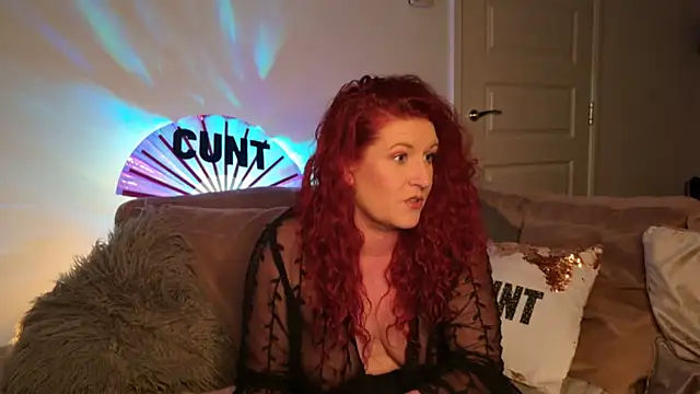 Snapshot of SultrySavannah chatting on May 12, 2026, 10:18 pm SultrySavannah online show from May 12, 2026, 10:18 pm