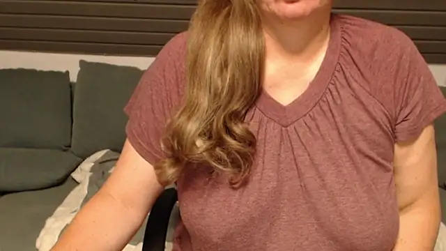 KimMitchelli online show from September 25, 2025, 5:22 am