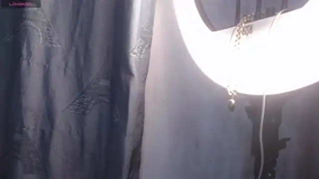 valen thompson online show from April 22, 2026, 3:42 am