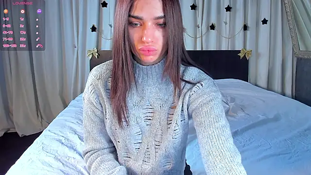 JesikaLooove online show from February 5, 2026, 7:46 am