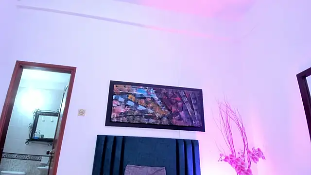 JupiteFox online show from January 13, 2025, 5:44 pm