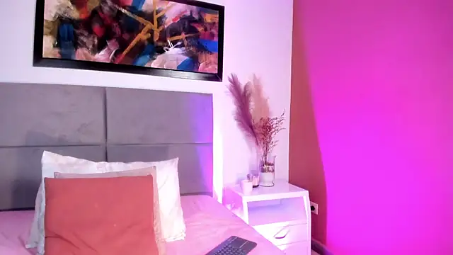 JupiteFox online show from February 4, 2025, 12:40 am