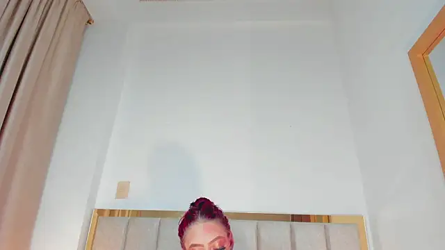 JupiteFox online show from September 13, 2025, 1:05 am