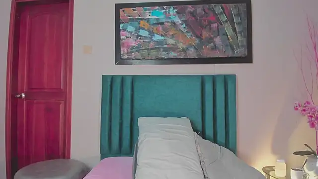 JupiteFox online show from September 13, 2025, 11:59 pm