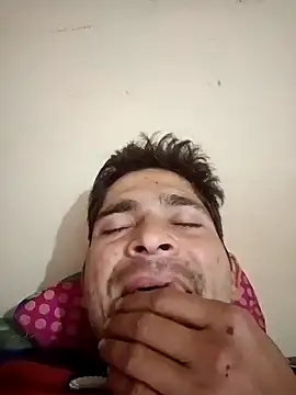 SunnyleoneBG online show from December 31, 2024, 8:04 am